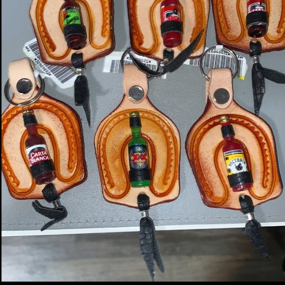 6 unique leather liquor/alcohol bottle keychains, funny keychains, western, mini - Picture 3 of 3